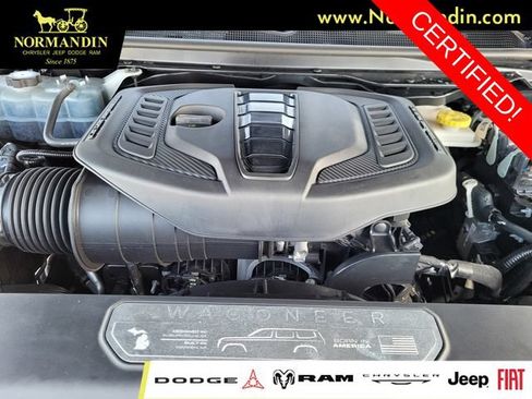 Certified 2024 Jeep Wagoneer Series II w/ Flexible Seating Group AWD/4WD image 20