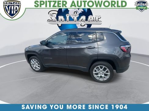 Used 2023 Jeep Compass Latitude w/ Sun and Sound Group AWD/4WD image 6