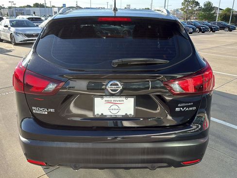 Used 2019 Nissan Rogue Sport SV AWD/4WD image 7