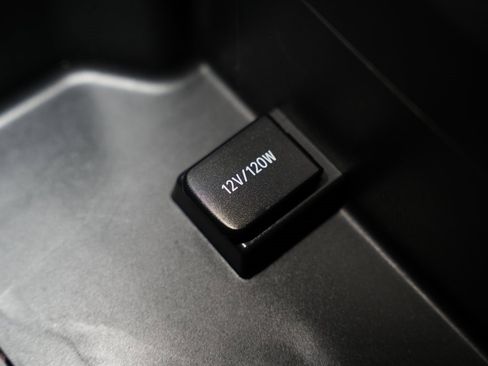 Used 2018 Toyota Highlander Plus image 33