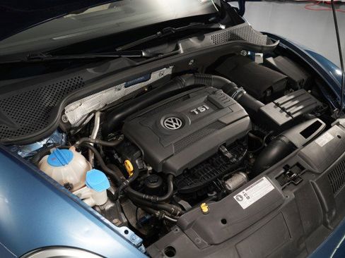 Used 2017 Volkswagen Beetle 1.8T Classic FWD image 47