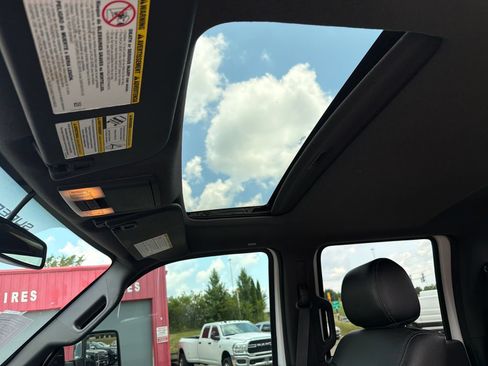 Used 2014 Ford F350 Lariat AWD/4WD image 26