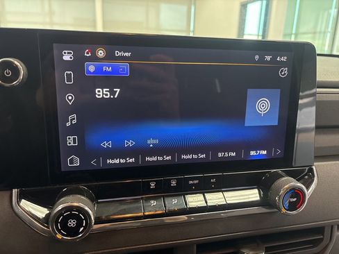 Used 2025 Chevrolet Colorado W/T w/ Advanced Trailering Package image 17