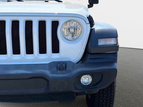 Used 2022 Jeep Wrangler Unlimited Sport AWD/4WD image 11