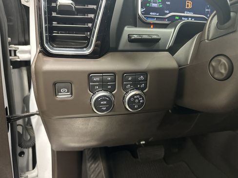 Used 2024 GMC Sierra 1500 Denali w/ Denali Reserve Package image 37