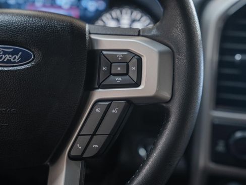 Used 2018 Ford F150 Lariat w/ Heavy-Duty Payload Package image 36