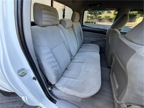 Used 2010 Toyota Tacoma PreRunner RWD image 13