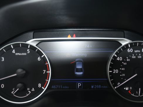 Used 2023 Nissan Altima 2.5 SV image 13