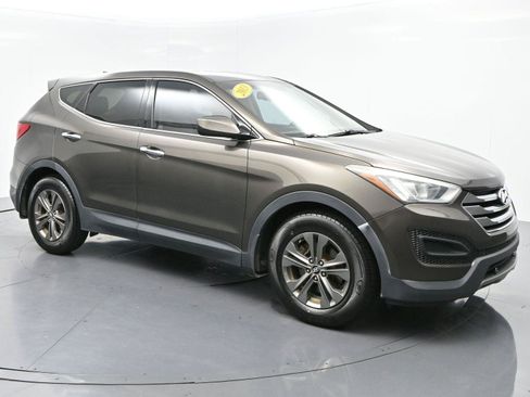 Used 2013 Hyundai Santa Fe Sport FWD image 2
