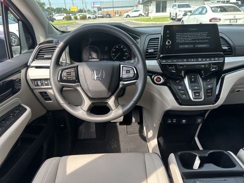 Used 2026 Honda Odyssey Touring image 10