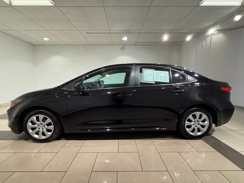 Certified 2024 Toyota Corolla LE FWD image 2