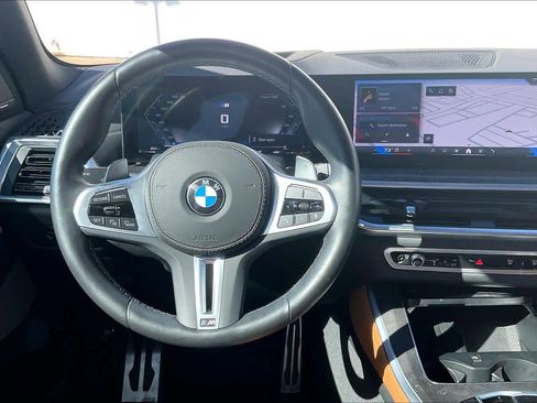 Used 2025 BMW X5 M60i image 8
