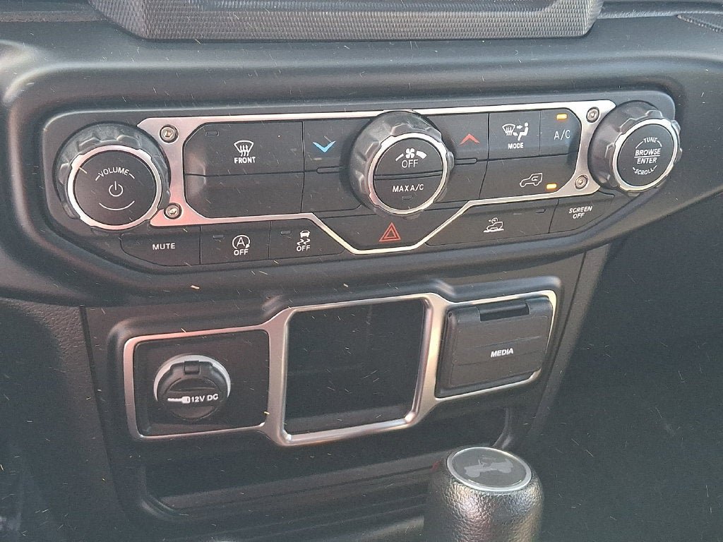 Used 2022 Jeep Wrangler Unlimited Sport AWD/4WD image 15