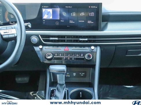 Certified 2025 Hyundai Sonata SE FWD image 12