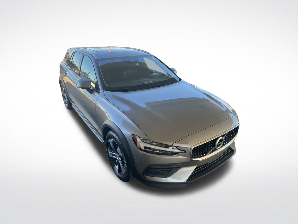 Used 2020 Volvo V60 T5 Cross Country w/ Protection Package AWD/4WD image 36