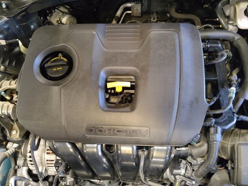 Used 2021 Kia Forte LXS FWD image 30