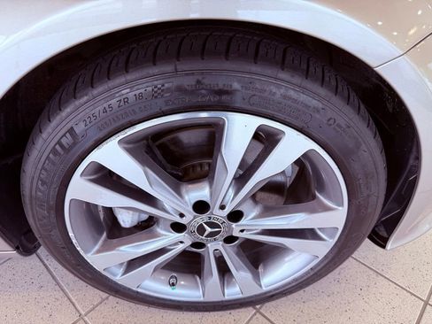 Used 2019 Mercedes-Benz C 300 Sedan image 15