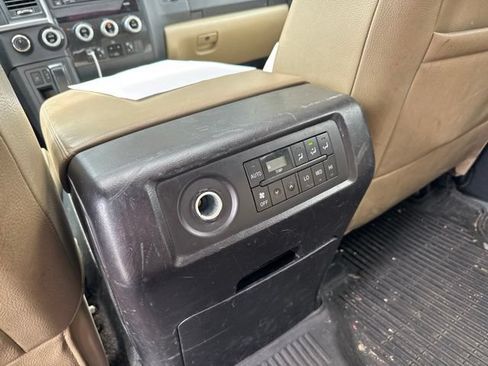 Used 2018 Toyota Sequoia Limited w/ Safety & Convenience Package AWD/4WD image 10