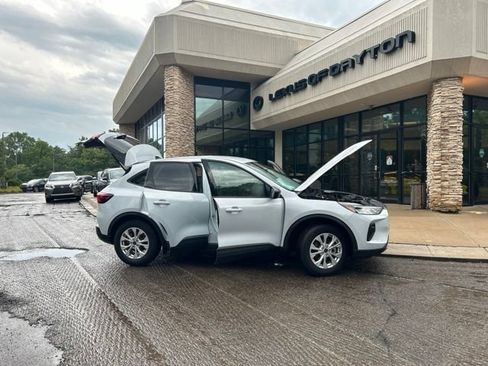 Used 2025 Ford Escape Active FWD image 9