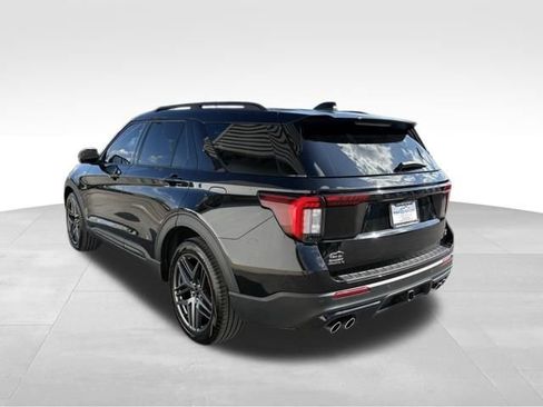 Used 2025 Ford Explorer ST AWD/4WD image 11
