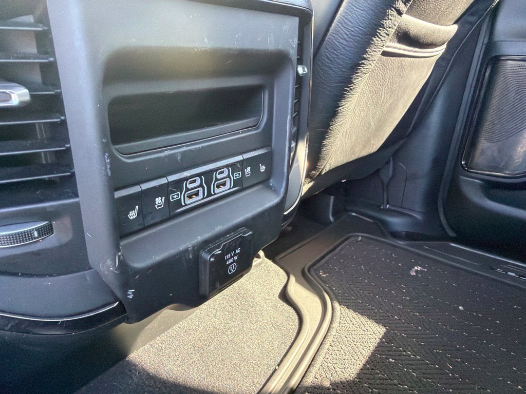 Used 2025 RAM 1500 Limited AWD/4WD image 13