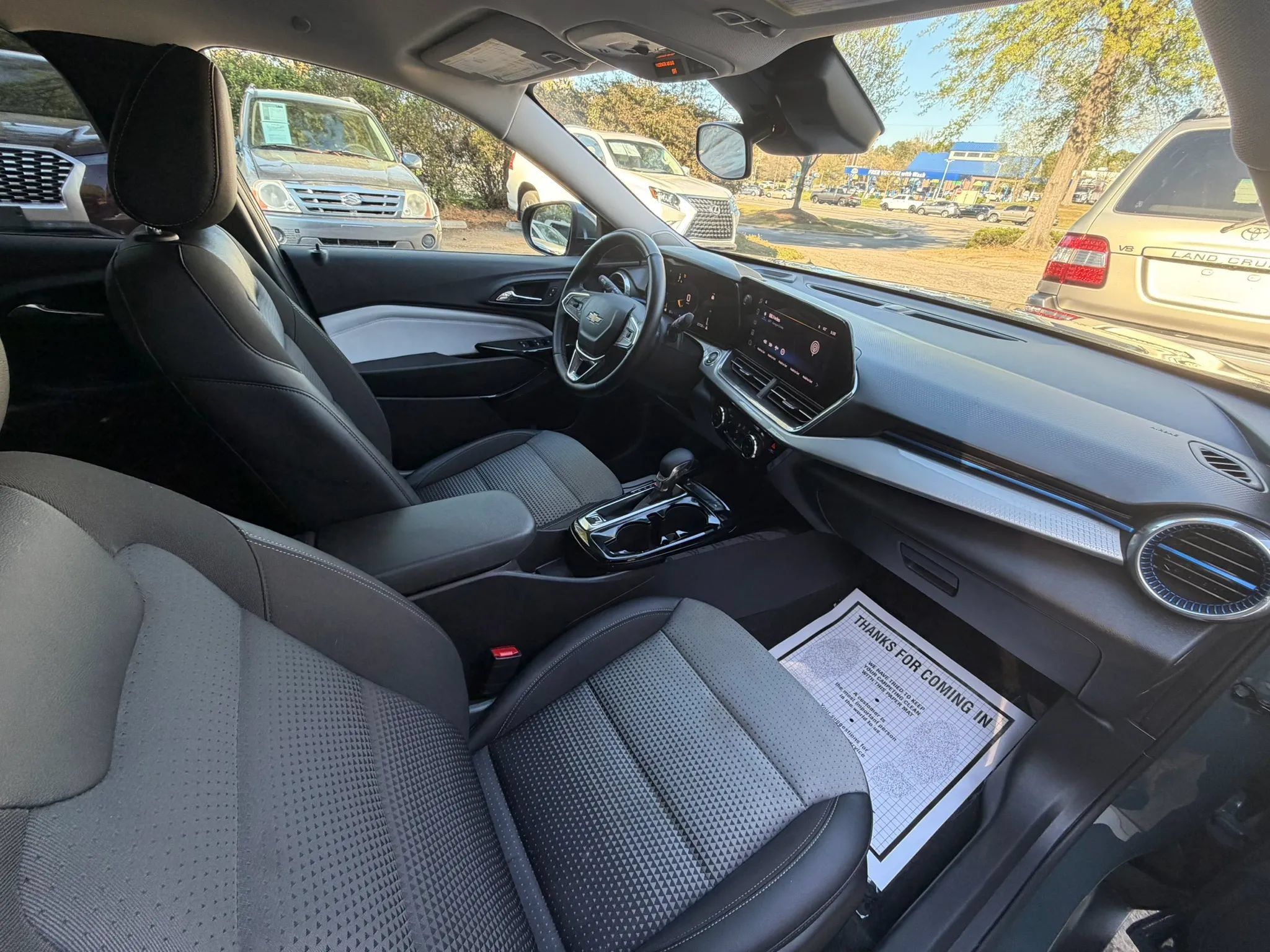 Used 2025 Chevrolet Trax LT w/ Driver Confidence Package FWD image 10