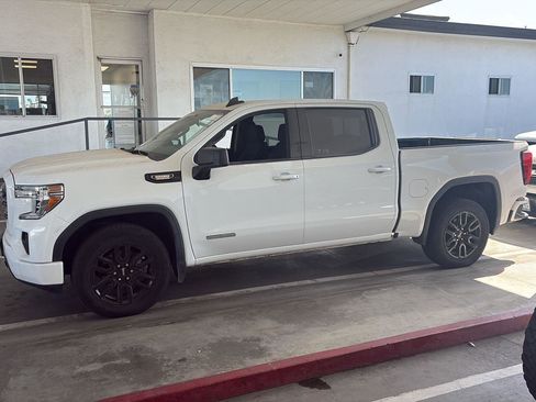 Used 2021 GMC Sierra 1500 Elevation w/ Preferred Package image 5