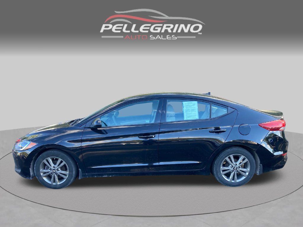 Used 2017 Hyundai Elantra SE FWD image 3