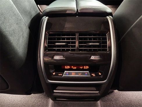 Used 2025 BMW X7 xDrive40i image 30