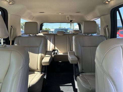 Used 2022 Ford Expedition XLT image 28