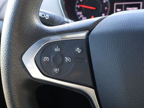 Used 2023 Chevrolet Traverse LS w/ Midnight/Sport Edition image 17