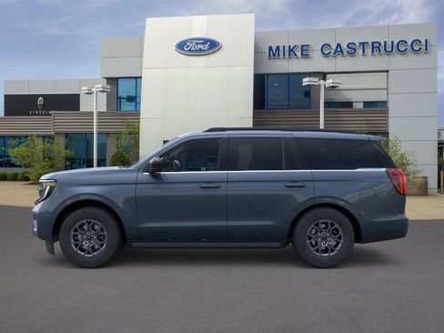 New 2026 Ford Expedition Active image 3