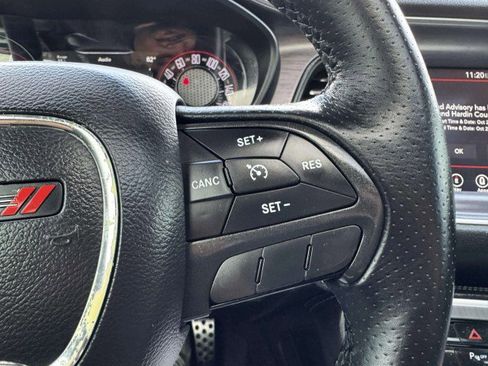 Used 2017 Dodge Challenger SXT Plus image 23