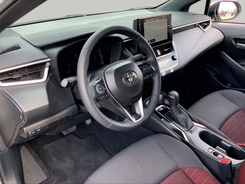 Used 2026 Toyota Corolla SE FWD image 17