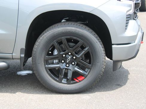 New 2026 Chevrolet Silverado 1500 RST w/ Redline Edition AWD/4WD image 12