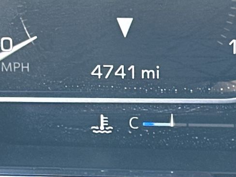 Used 2024 GMC Sierra 1500 SLE image 28