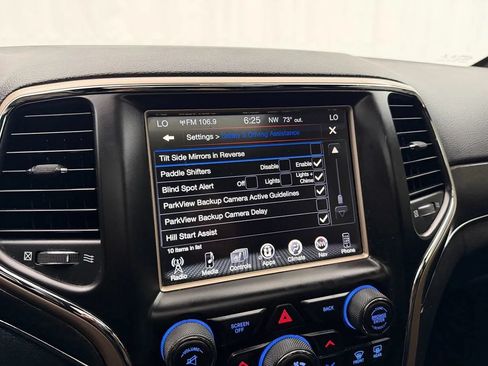 Used 2017 Jeep Grand Cherokee Limited AWD/4WD image 19