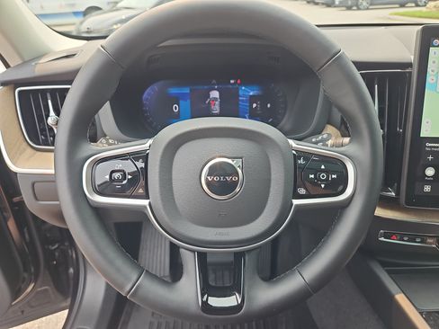 Used 2026 Volvo XC60 B5 Plus w/ Protection Package Premier AWD/4WD image 22