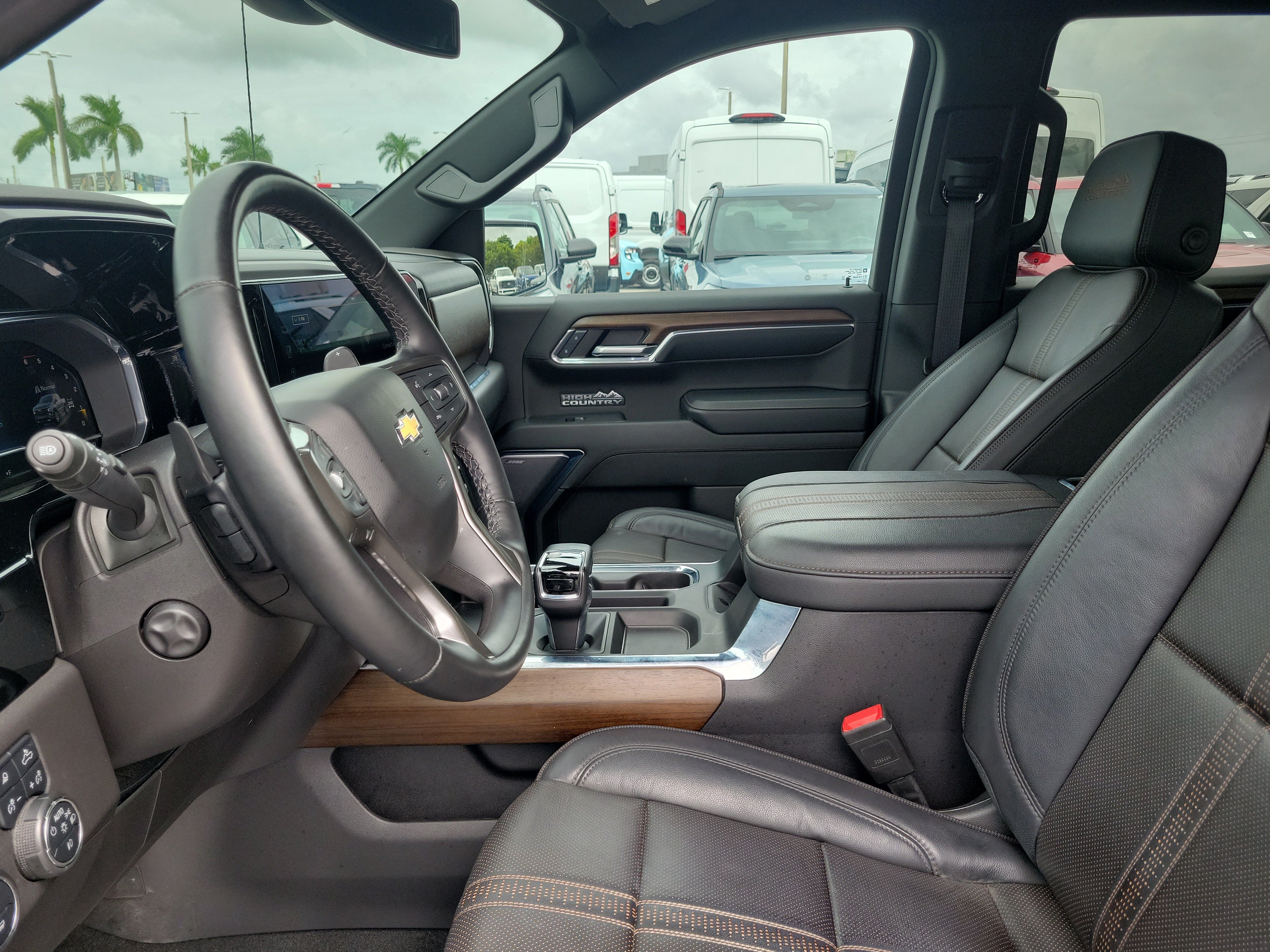 Used 2024 Chevrolet Silverado 1500 High Country AWD/4WD image 20