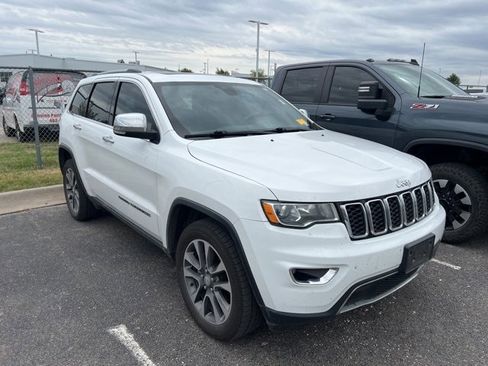 Used 2018 Jeep Grand Cherokee Limited image 1