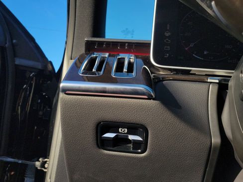 Certified 2023 Mercedes-Benz S 580 4MATIC Sedan image 27