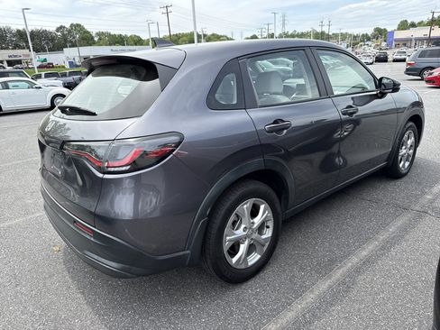 Used 2023 Honda HR-V LX image 10