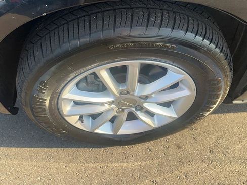 Used 2019 Dodge Grand Caravan SXT image 13