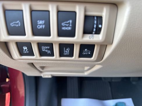 Used 2017 Subaru Outback 3.6R Limited image 8