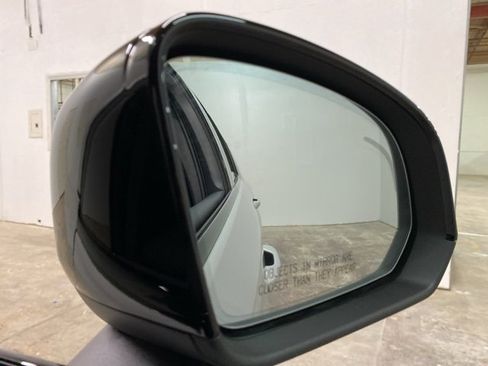 Used 2023 Volvo XC40 Recharge Ultimate w/ Protection Package Premier image 94