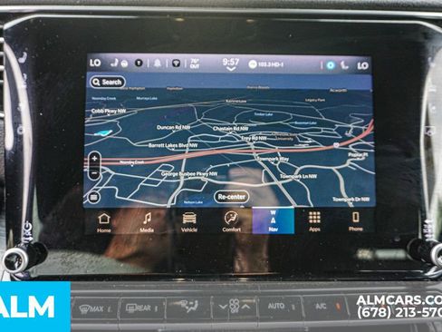 Used 2023 Jeep Wagoneer Series III w/ Preferred Equipment Group image 38