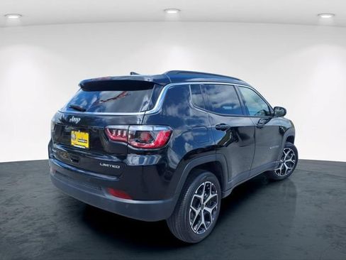 Used 2025 Jeep Compass Limited AWD/4WD image 8