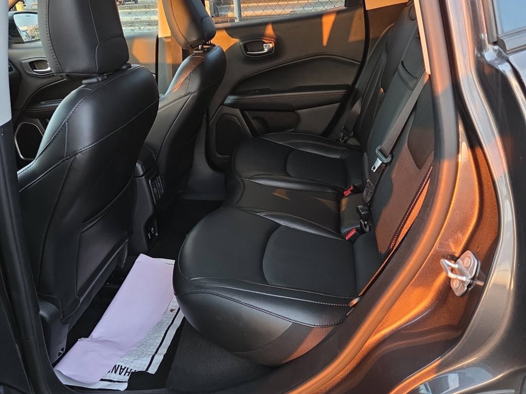 Used 2020 Jeep Compass Limited AWD/4WD image 2