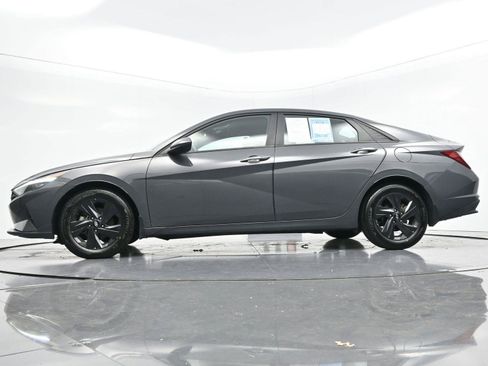 Used 2023 Hyundai Elantra SEL image 43