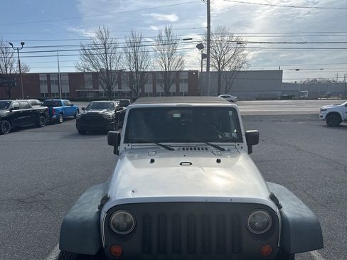 Used 2009 Jeep Wrangler Unlimited X AWD/4WD image 15